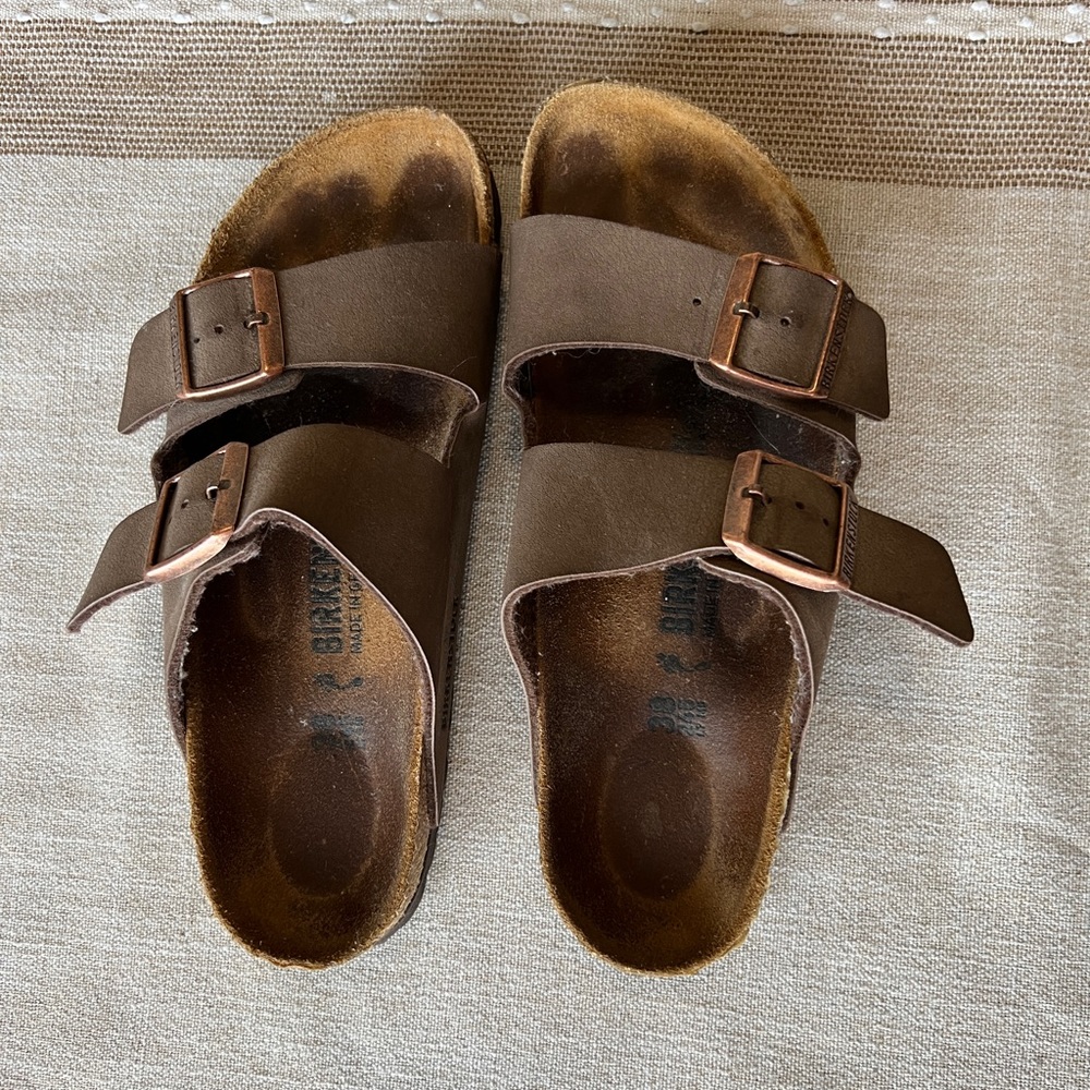 Birkenstock Arizona mocha size 38 (7-7.5)